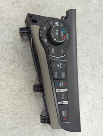 compare product 2011-2014 Toyota Sienna Climate Control Module Temperature AC/Heater Replacement P/N:55900-08150-E0 MX237000-2763 Fits OEM Used Auto Parts
