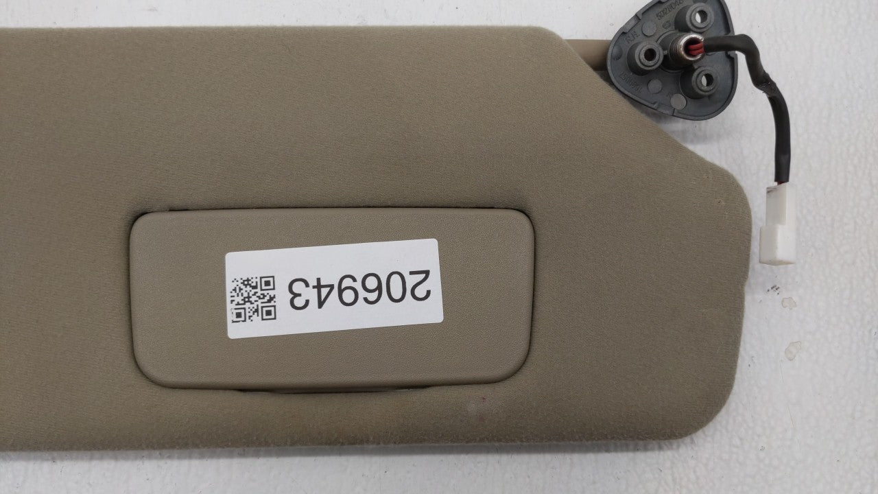 2011-2014 Toyota Sienna Sun Visor Shade Replacement Passenger Right Mirror Fits Fits 2011 2012 2013 2014 OEM Used Auto Parts