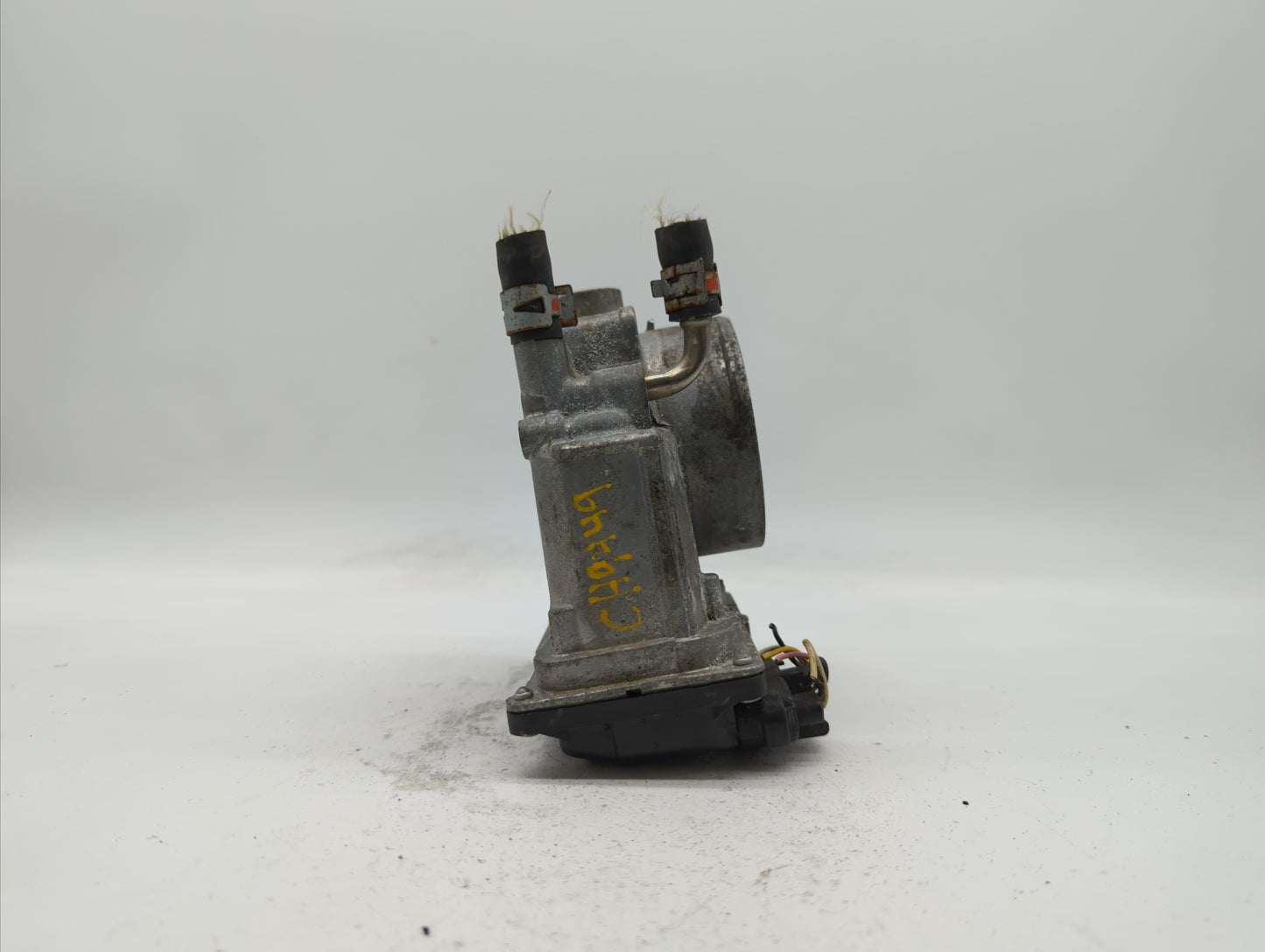 2007-2016 Toyota Sienna Throttle Body P/N:22030-0P050 22030-31030 Fits OEM Used Auto Parts - Oemusedautoparts1.com