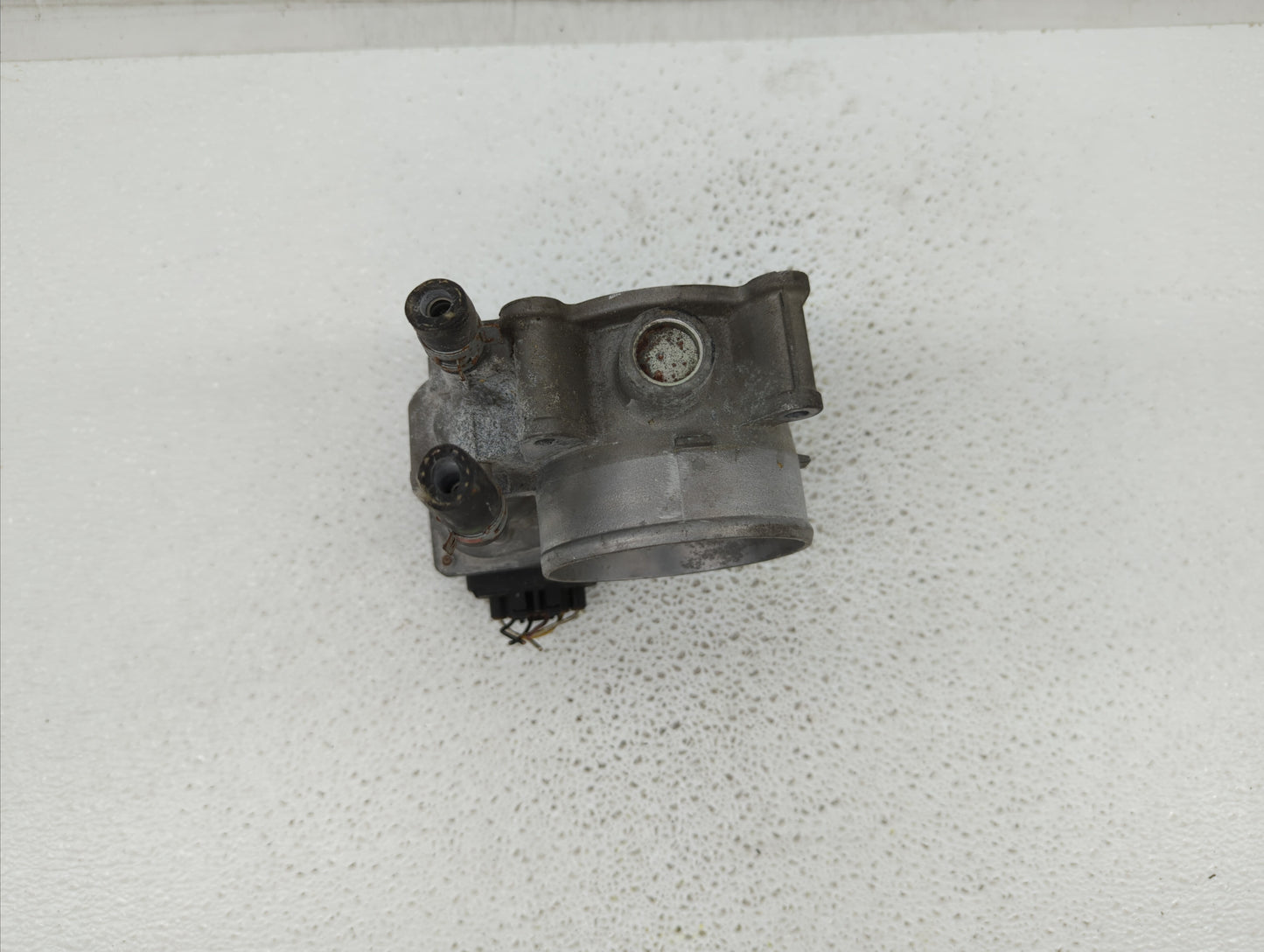 2007-2016 Toyota Sienna Throttle Body P/N:22030-0P050 22030-31030 Fits OEM Used Auto Parts - Oemusedautoparts1.com