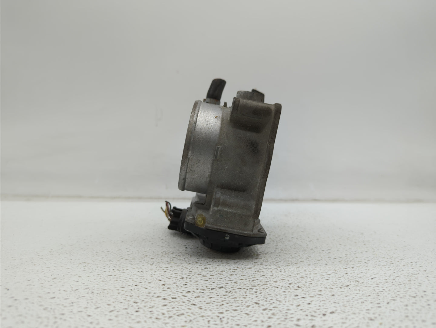 2007-2016 Toyota Sienna Throttle Body P/N:22030-0P050 22030-31030 Fits OEM Used Auto Parts - Oemusedautoparts1.com