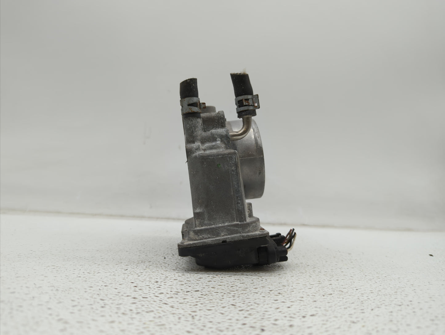 2007-2016 Toyota Sienna Throttle Body P/N:22030-0P050 22030-31030 Fits OEM Used Auto Parts - Oemusedautoparts1.com