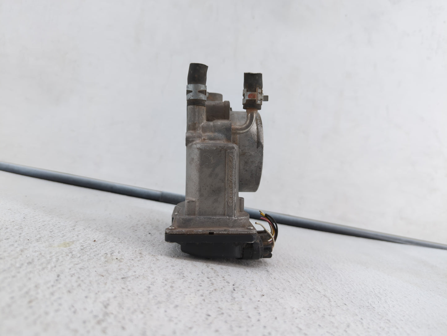 2007-2016 Toyota Sienna Throttle Body P/N:22030-0P050 22030-31030 Fits OEM Used Auto Parts - Oemusedautoparts1.com