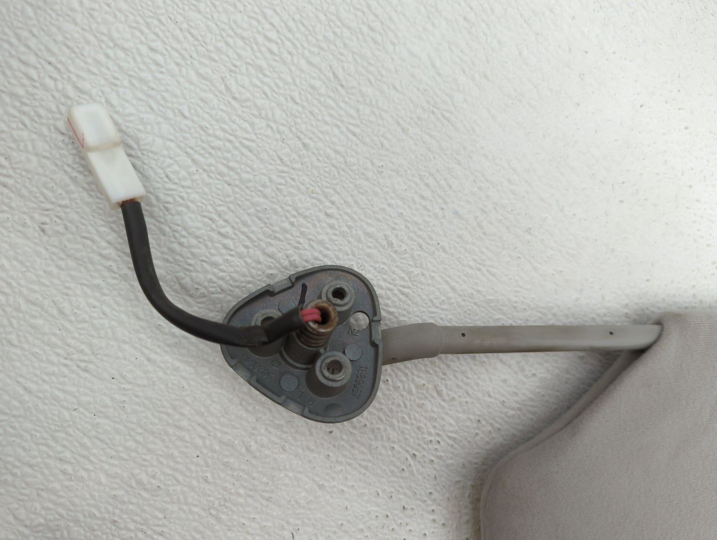 2011-2014 Toyota Sienna Sun Visor Shade Replacement Passenger Right Mirror Fits Fits 2011 2012 2013 2014 OEM Used Auto Parts