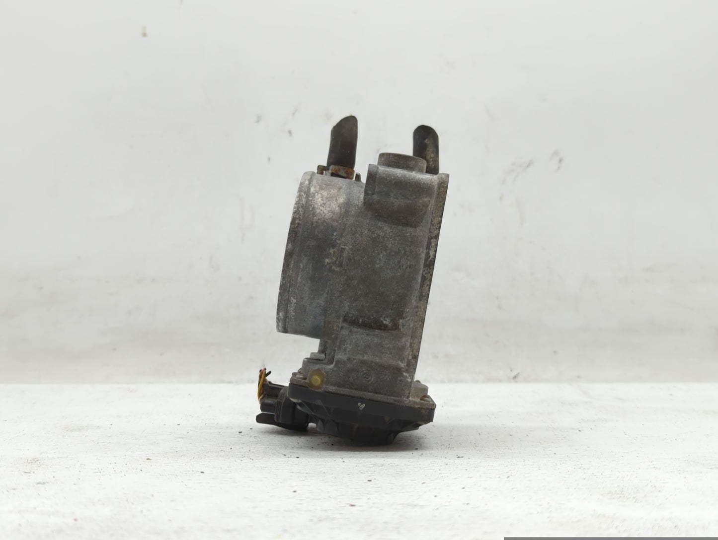 2007-2016 Toyota Sienna Throttle Body P/N:22030-0P050 22030-31030 Fits OEM Used Auto Parts - Oemusedautoparts1.com