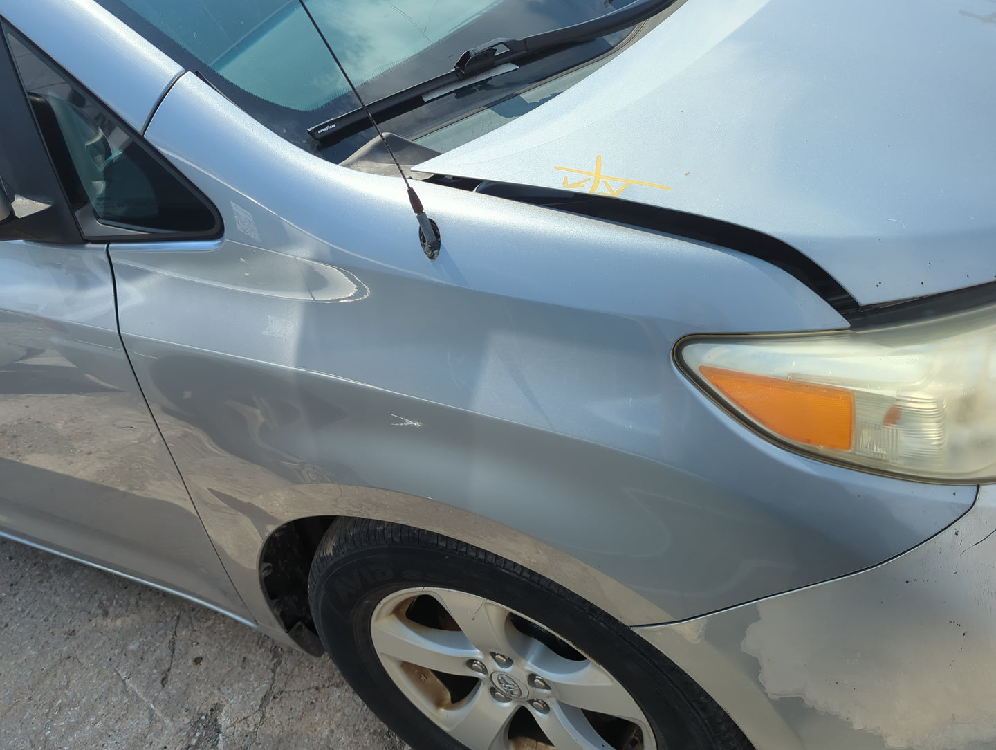 2011-2015 Toyota Sienna Passenger Fender - Oemusedautoparts1.com