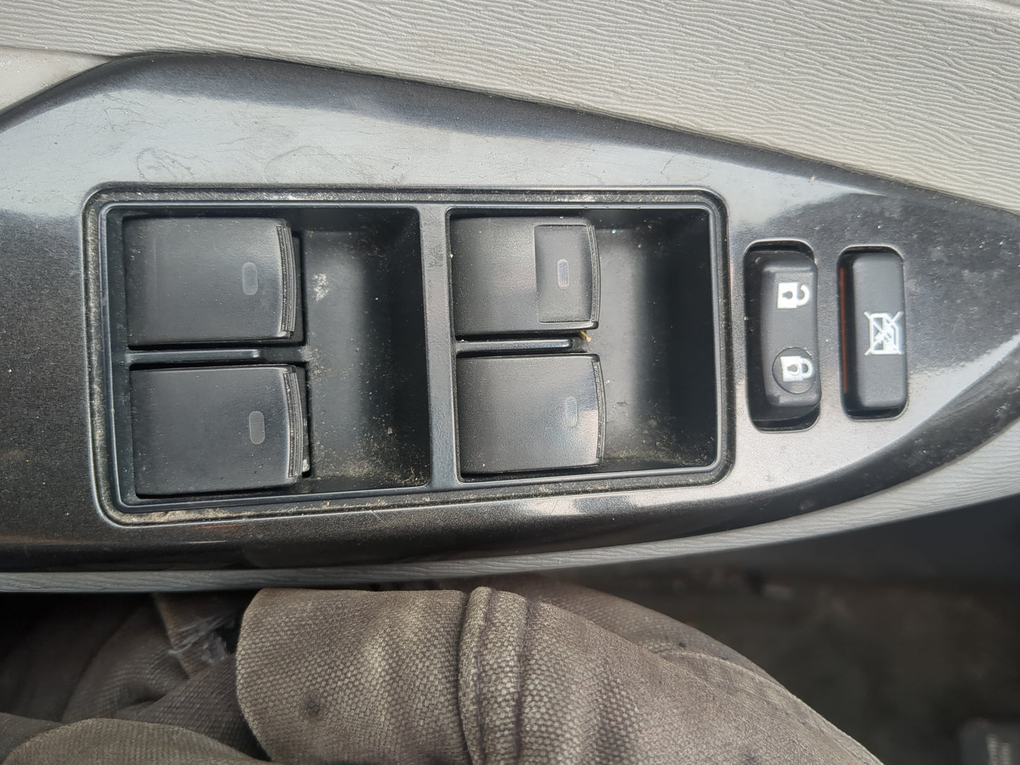 2011-2014 Toyota Sienna Master Power Window Switch Replacement Driver Side Left Fits Fits 2011 2012 2013 2014 2015 2016 OEM 