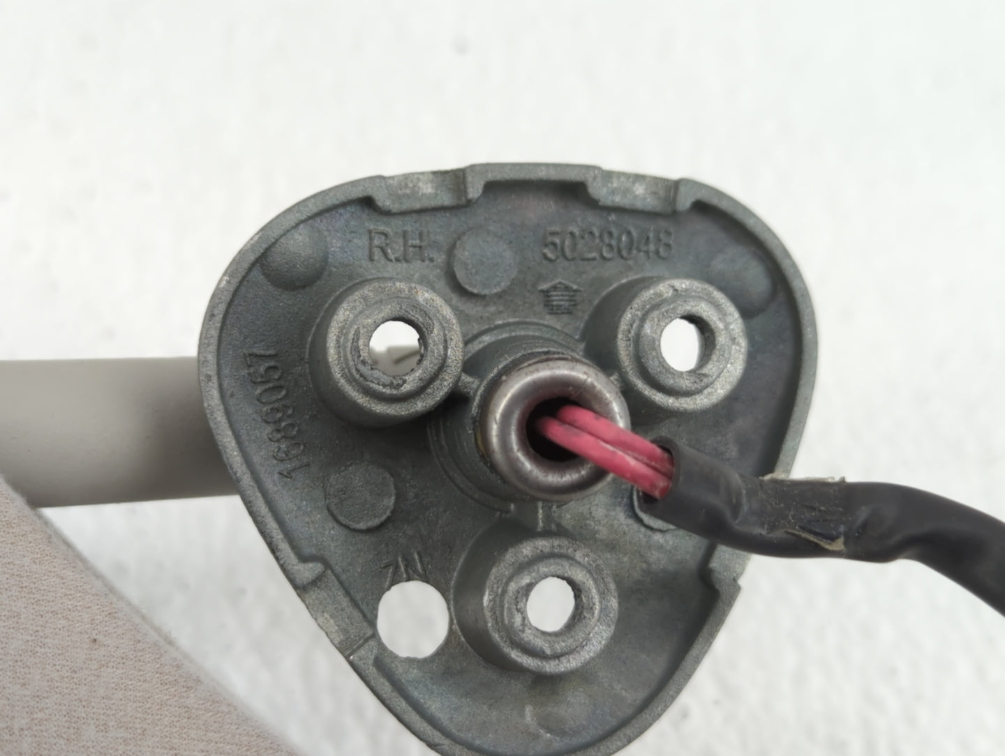 2011-2014 Toyota Sienna Sun Visor Shade Replacement Passenger Right Mirror Fits Fits 2011 2012 2013 2014 OEM Used Auto Parts