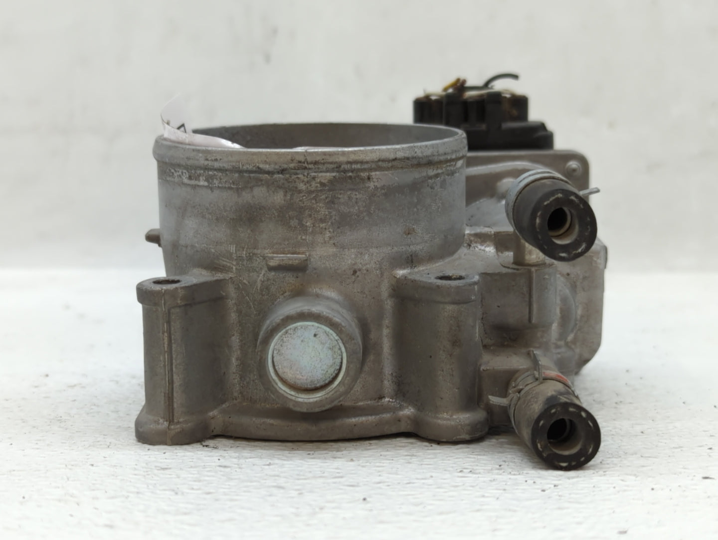 2007-2016 Toyota Sienna Throttle Body P/N:22030-0P050 Fits OEM Used Auto Parts - Oemusedautoparts1.com