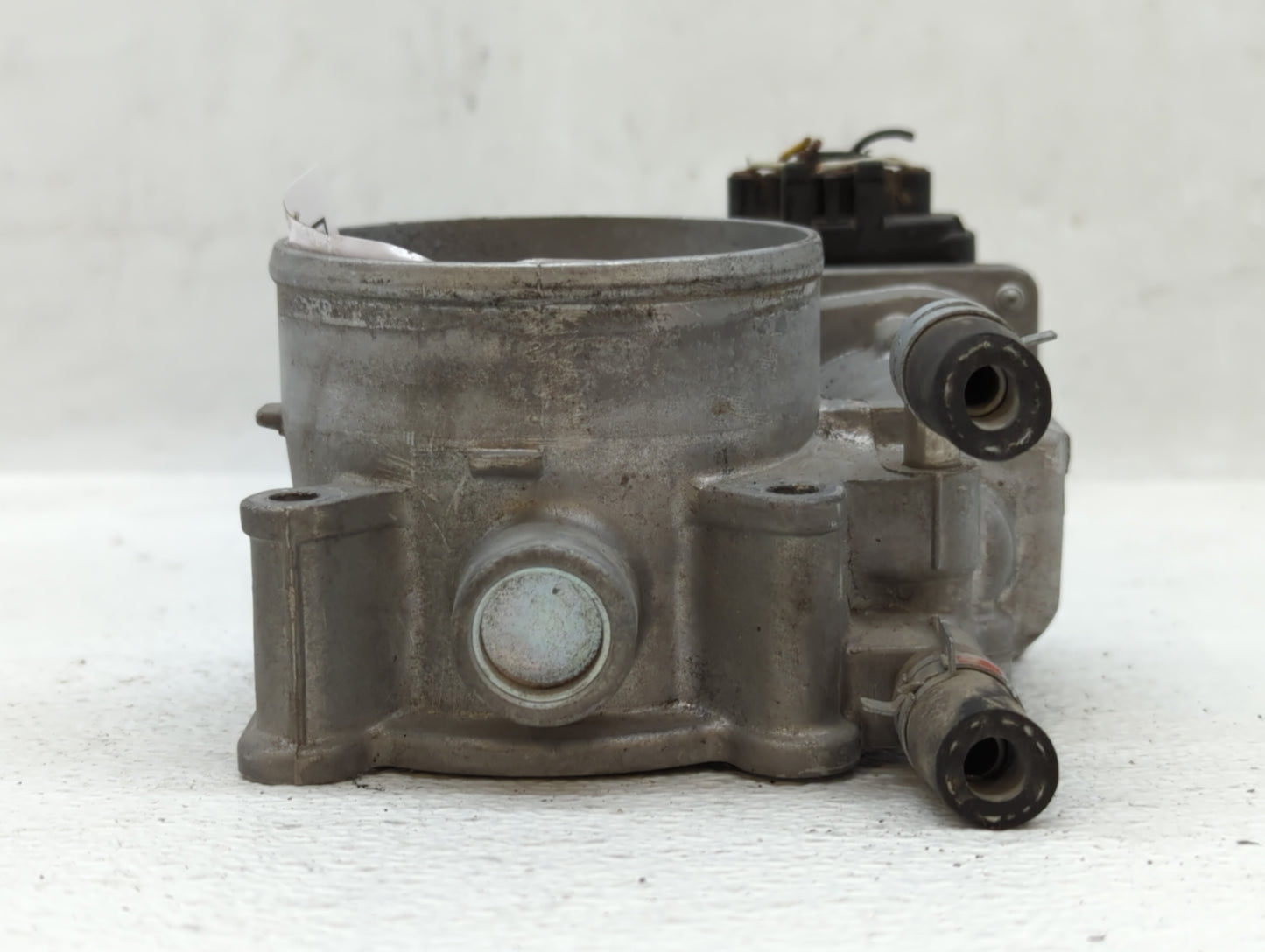 2007-2016 Toyota Sienna Throttle Body P/N:22030-0P050 Fits OEM Used Auto Parts - Oemusedautoparts1.com