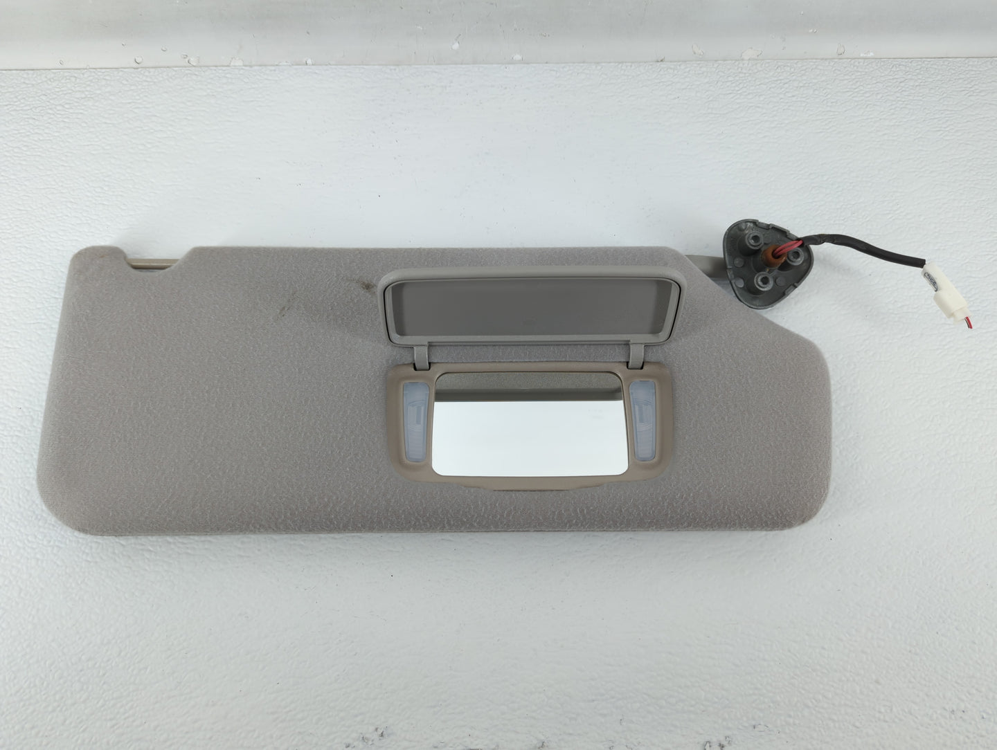 2011-2014 Toyota Sienna Sun Visor Shade Replacement Passenger Right Mirror Fits Fits 2011 2012 2013 2014 OEM Used Auto Parts