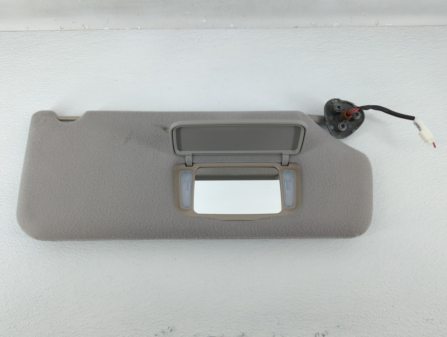 2011-2014 Toyota Sienna Sun Visor Shade Replacement Passenger Right Mirror Fits Fits 2011 2012 2013 2014 OEM Used Auto Parts