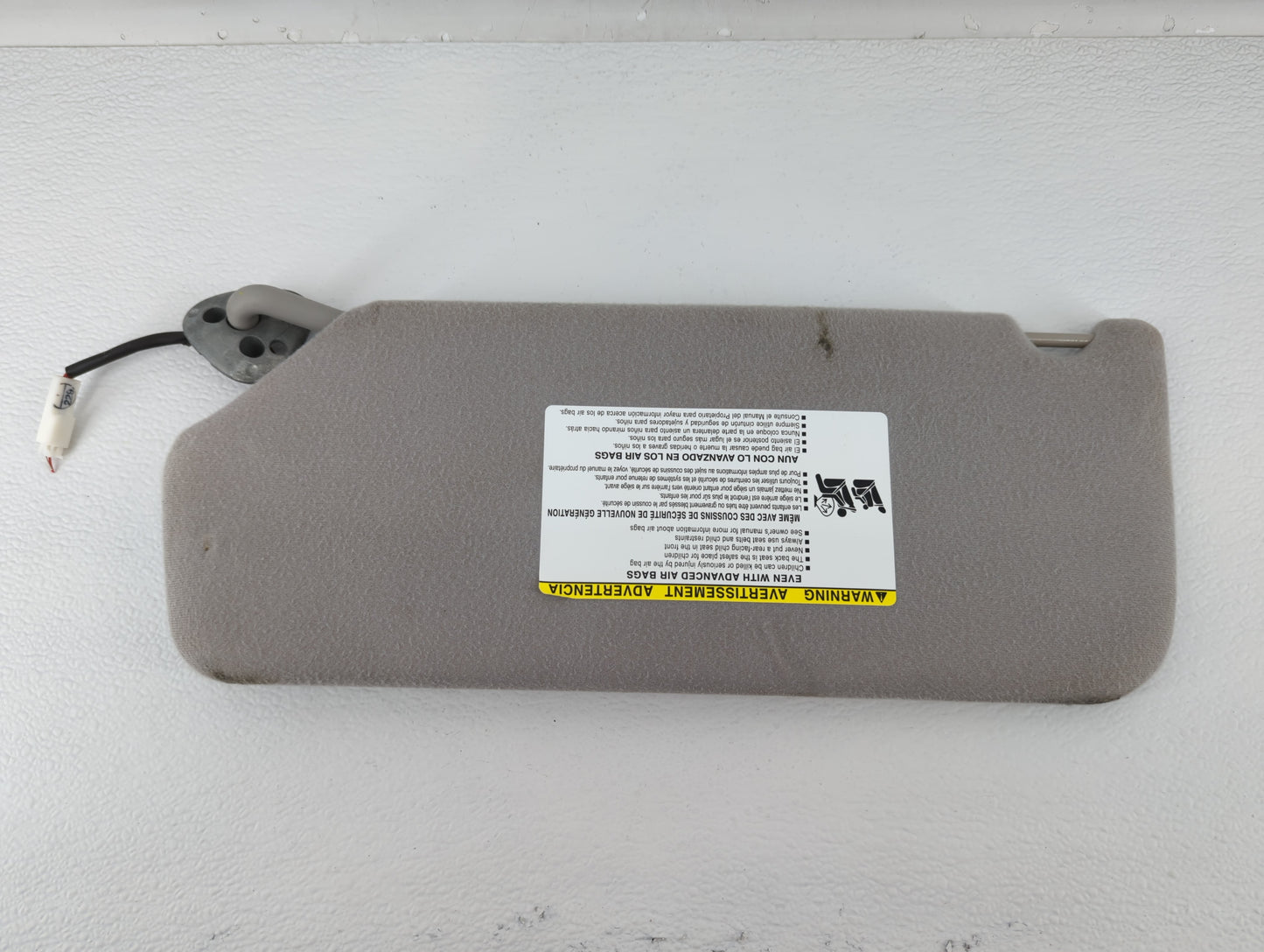 2011-2014 Toyota Sienna Sun Visor Shade Replacement Passenger Right Mirror Fits Fits 2011 2012 2013 2014 OEM Used Auto Parts