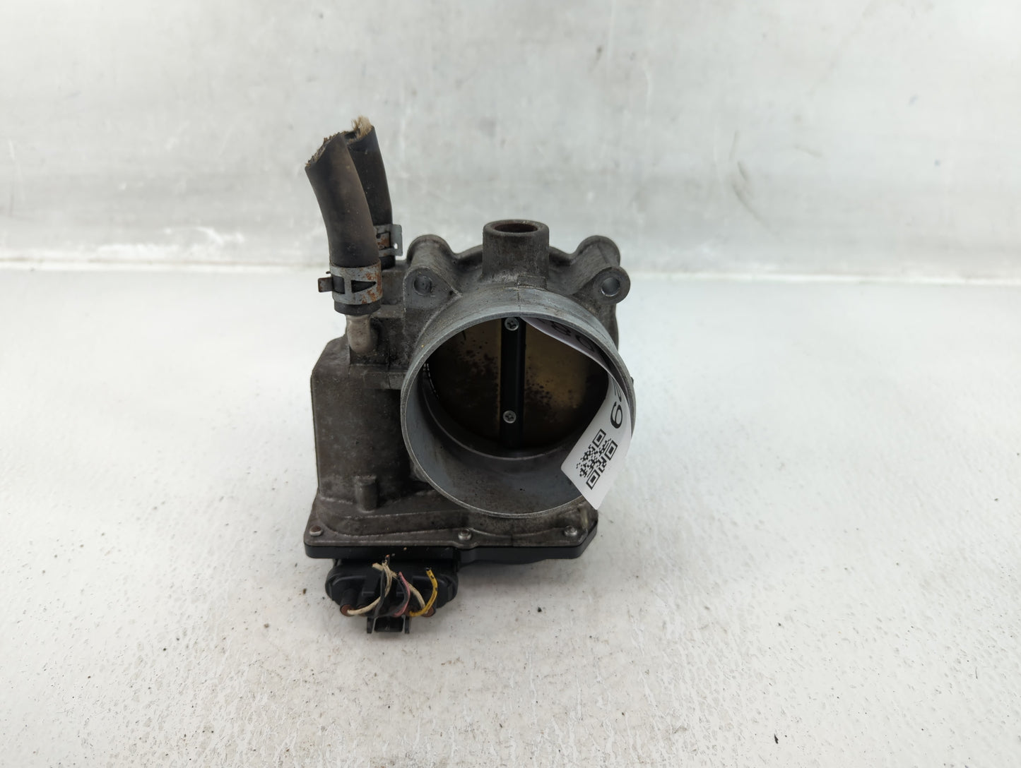 2007-2016 Toyota Sienna Throttle Body P/N:22030-0P050 Fits OEM Used Auto Parts - Oemusedautoparts1.com
