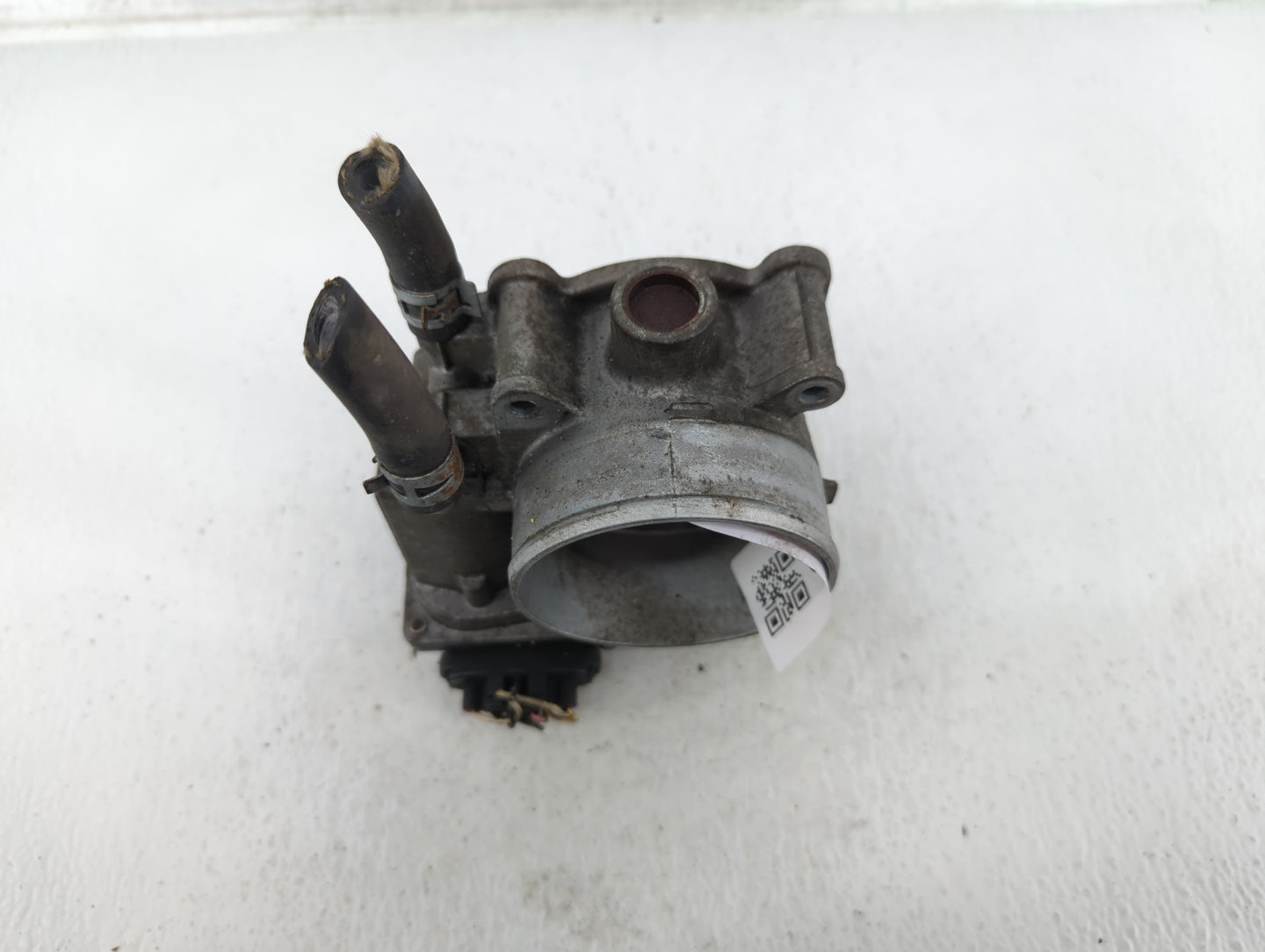 2007-2016 Toyota Sienna Throttle Body P/N:22030-0P050 Fits OEM Used Auto Parts - Oemusedautoparts1.com