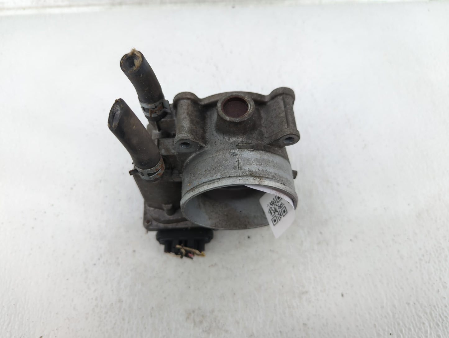 2007-2016 Toyota Sienna Throttle Body P/N:22030-0P050 Fits OEM Used Auto Parts - Oemusedautoparts1.com