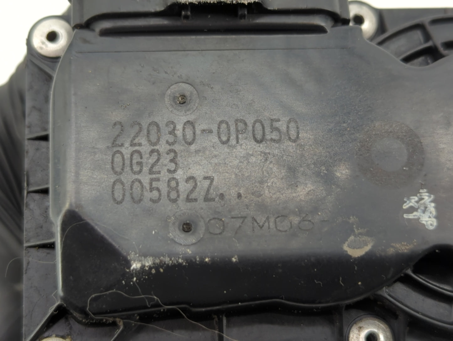 2007-2016 Toyota Sienna Throttle Body P/N:22030-0P050 Fits OEM Used Auto Parts - Oemusedautoparts1.com