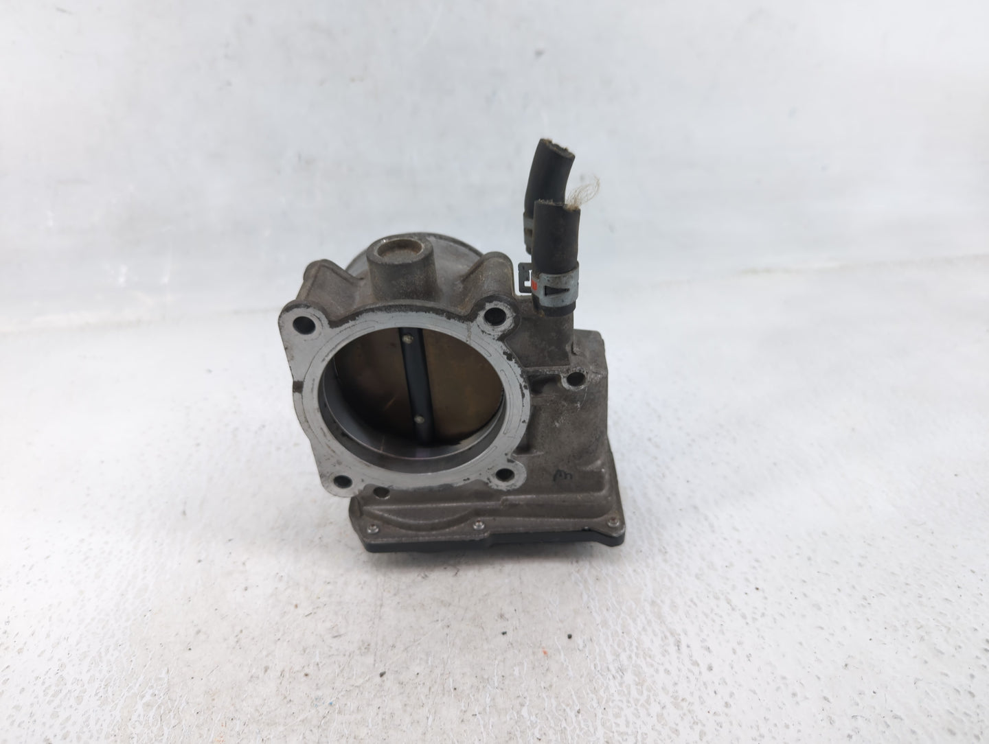 2007-2016 Toyota Sienna Throttle Body P/N:22030-0P050 Fits OEM Used Auto Parts - Oemusedautoparts1.com