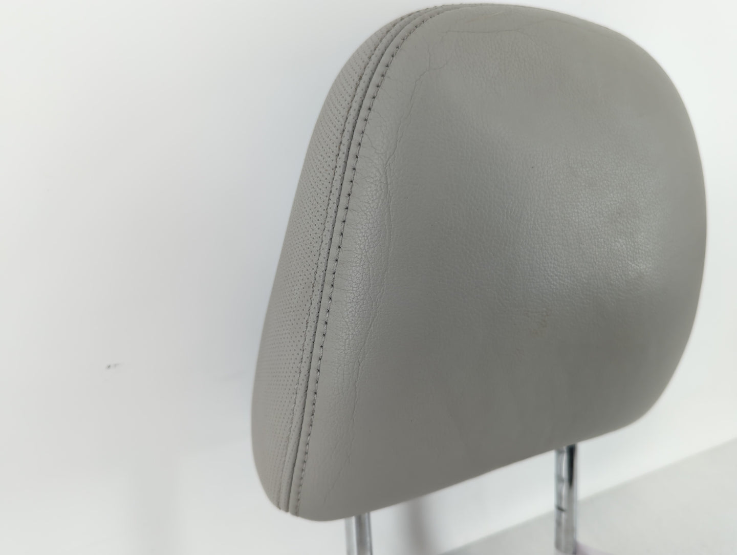 2011 Toyota Sienna Headrest Head Rest Front Driver Passenger Seat - Oemusedautoparts1.com