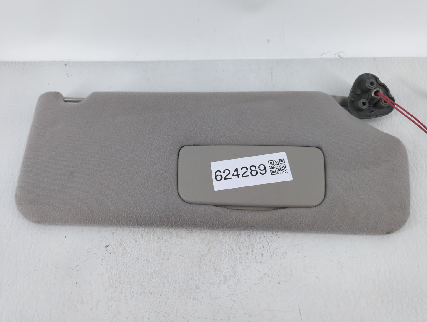 2011-2014 Toyota Sienna Sun Visor Shade Replacement Passenger Right Mirror Fits Fits 2011 2012 2013 2014 OEM Used Auto Parts