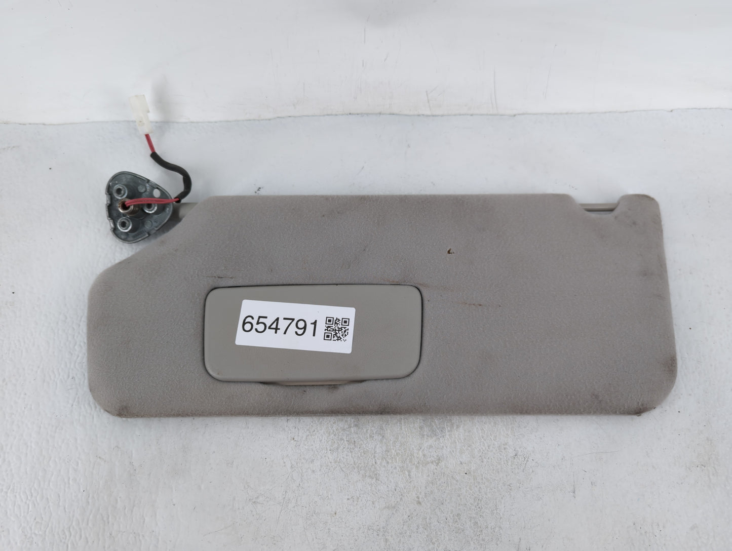 2011-2014 Toyota Sienna Sun Visor Shade Replacement Driver Left Mirror Fits Fits 2011 2012 2013 2014 OEM Used Auto Parts - O