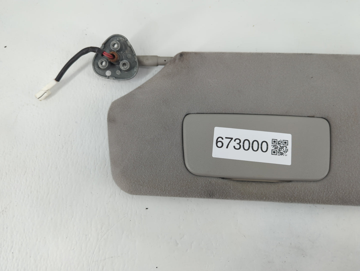 2011-2014 Toyota Sienna Sun Visor Shade Replacement Driver Left Mirror Fits Fits 2011 2012 2013 2014 OEM Used Auto Parts - O