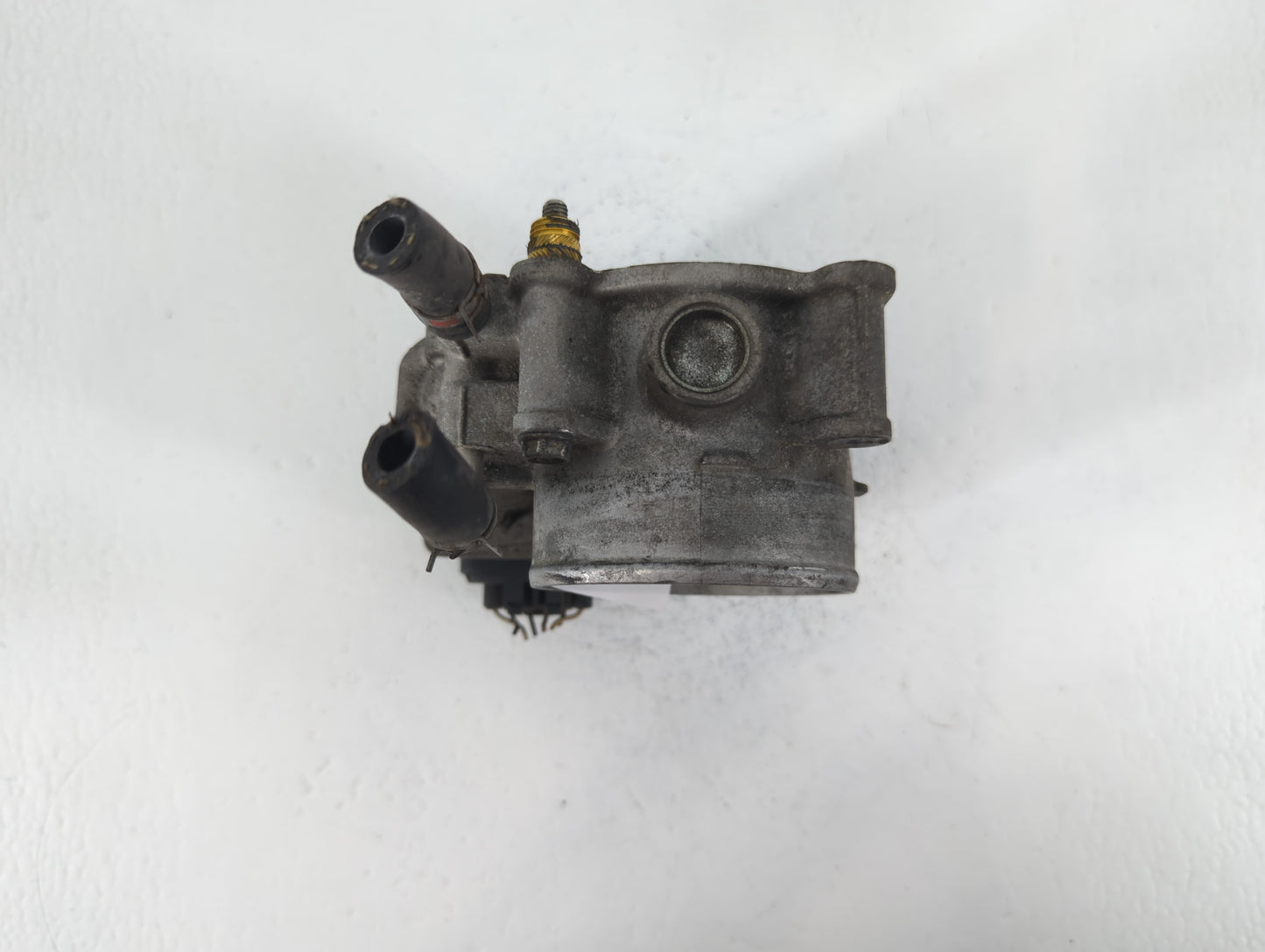 2007-2016 Toyota Sienna Throttle Body P/N:22030-31030 Fits OEM Used Auto Parts - Oemusedautoparts1.com