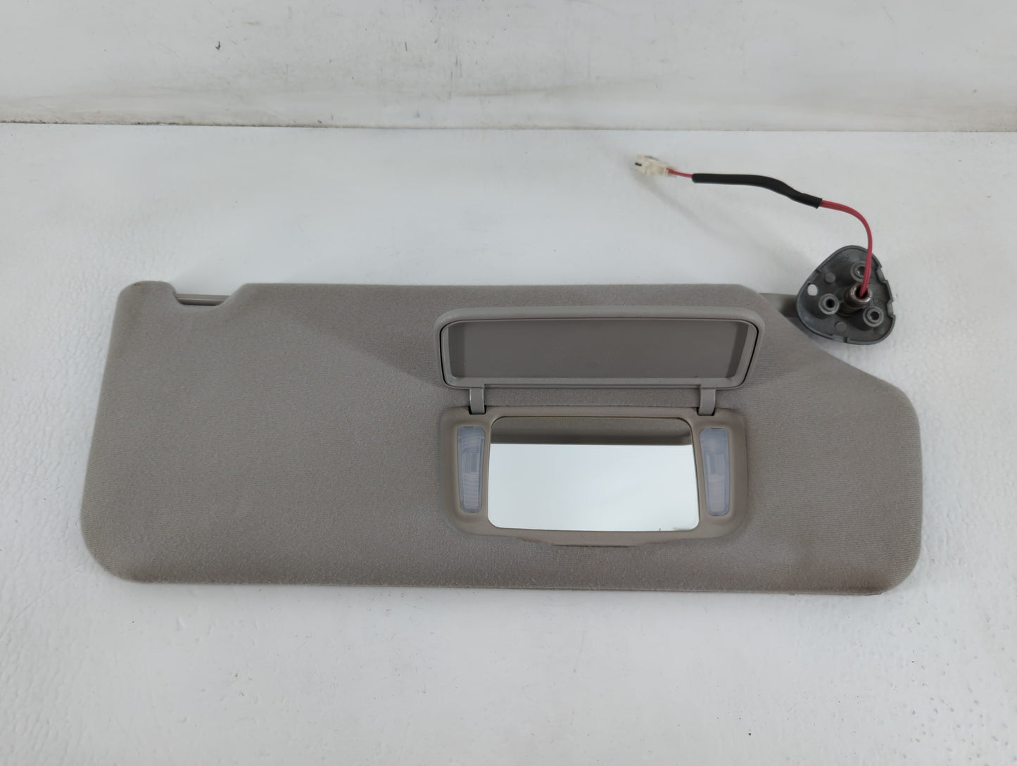 2011-2014 Toyota Sienna Sun Visor Shade Replacement Passenger Right Mirror Fits Fits 2011 2012 2013 2014 OEM Used Auto Parts