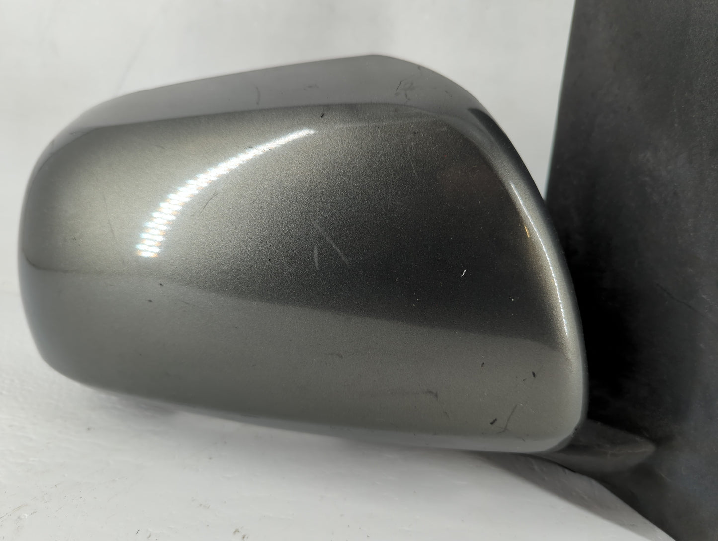 2011-2014 Toyota Sienna Passenger Side View Mirror - Right Door Mirror OEM Used - Oemusedautoparts1.com