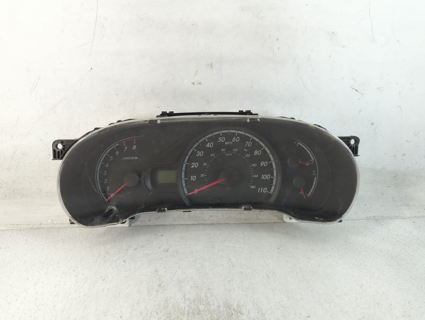 2011-2012 Toyota Sienna Instrument Cluster Speedometer Gauges P/N:2271350 83800-08350-00 Fits Fits 2011 2012 OEM Used Auto P