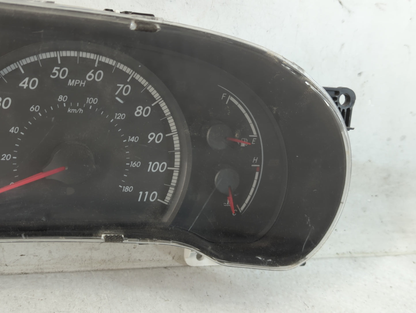 2011-2012 Toyota Sienna Instrument Cluster Speedometer Gauges P/N:2271350 83800-08350-00 Fits Fits 2011 2012 OEM Used Auto P