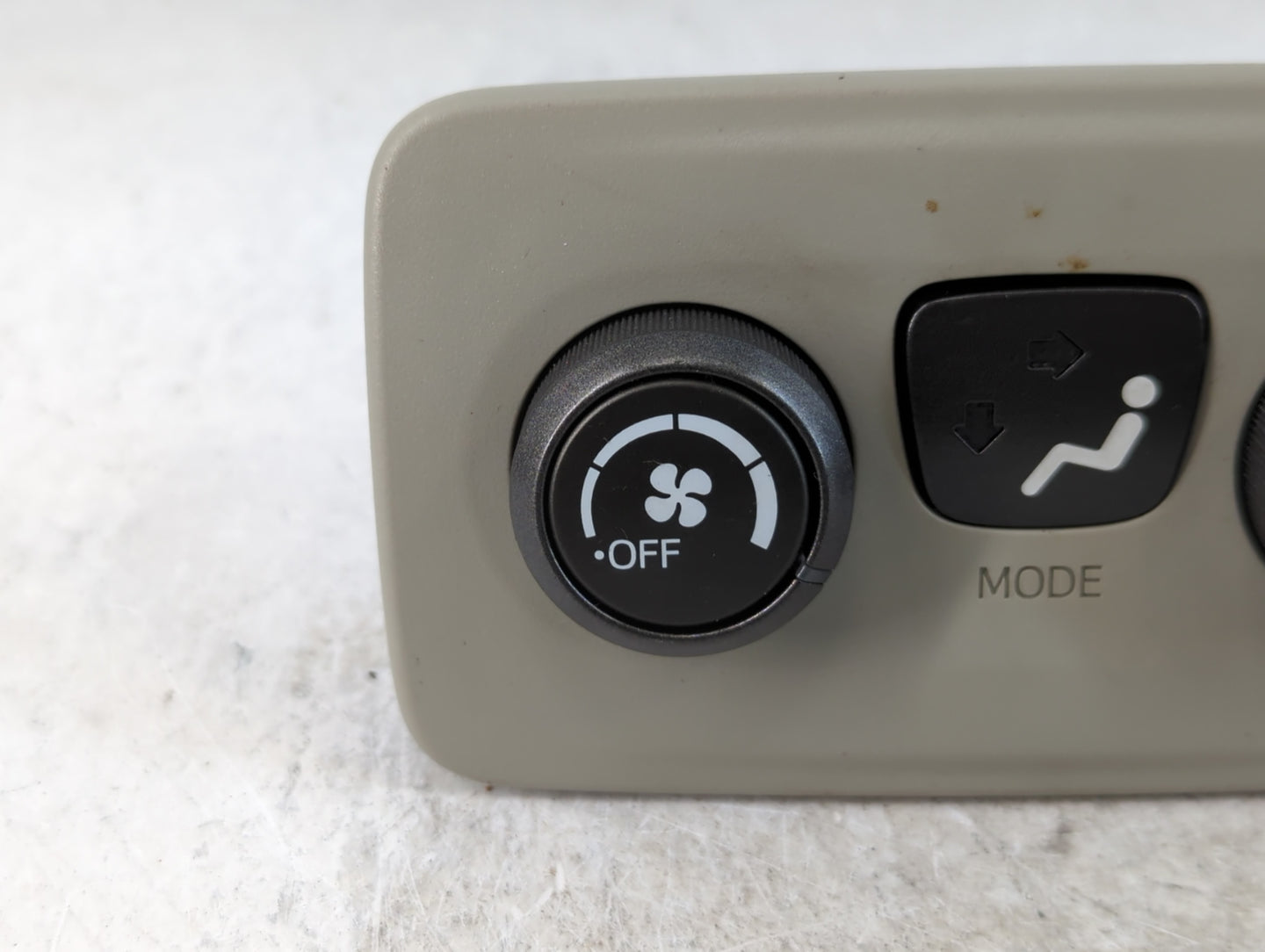 2011-2014 Toyota Sienna Climate Control Module Temperature AC/Heater Replacement P/N:PA6-GF30 75D913 Fits Fits 2011 2012 201