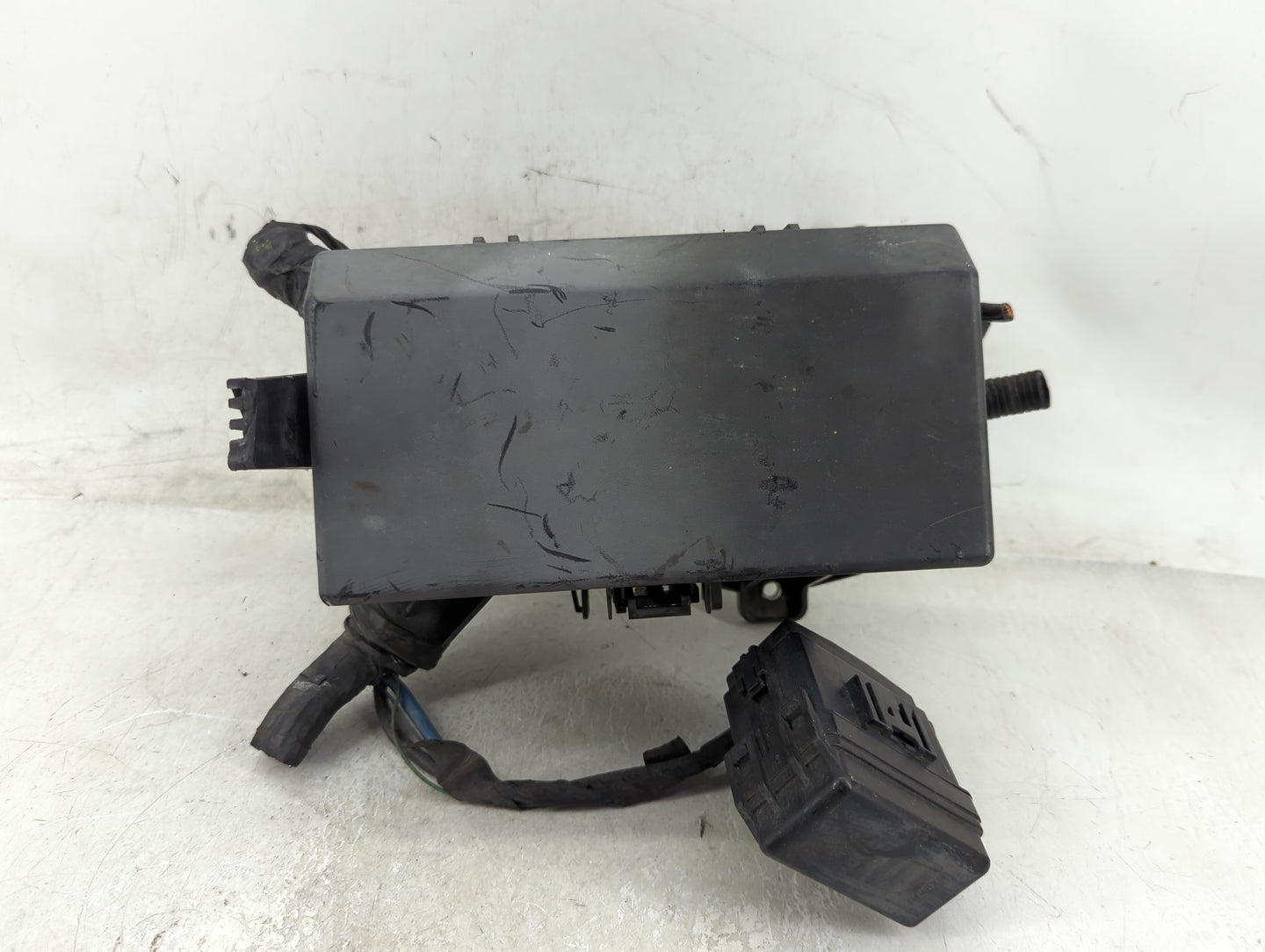 2005-2011 Toyota Tacoma Fusebox Fuse Box Panel Relay Module P/N:TMB-36 Fits Fits 2005 2006 2007 2008 2009 2010 2011 OEM Used