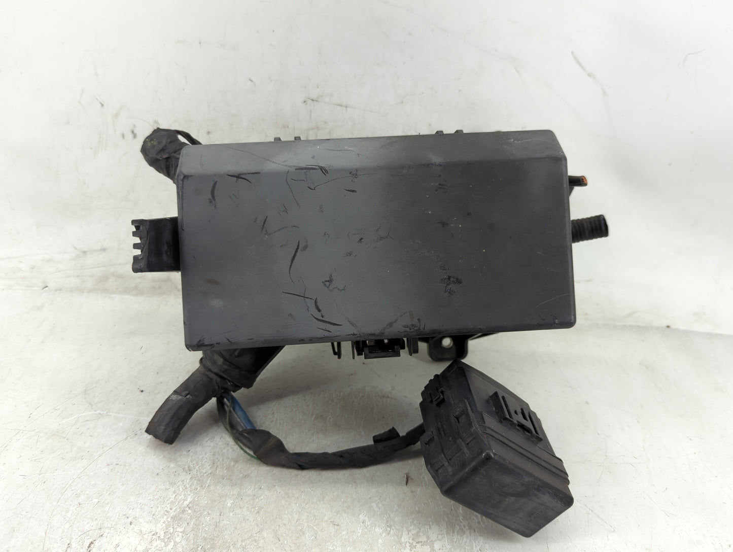 2005-2011 Toyota Tacoma Fusebox Fuse Box Panel Relay Module P/N:TMB-36 Fits Fits 2005 2006 2007 2008 2009 2010 2011 OEM Used