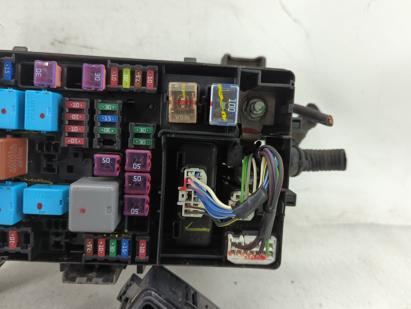 2005-2011 Toyota Tacoma Fusebox Fuse Box Panel Relay Module P/N:TMB-36 Fits Fits 2005 2006 2007 2008 2009 2010 2011 OEM Used