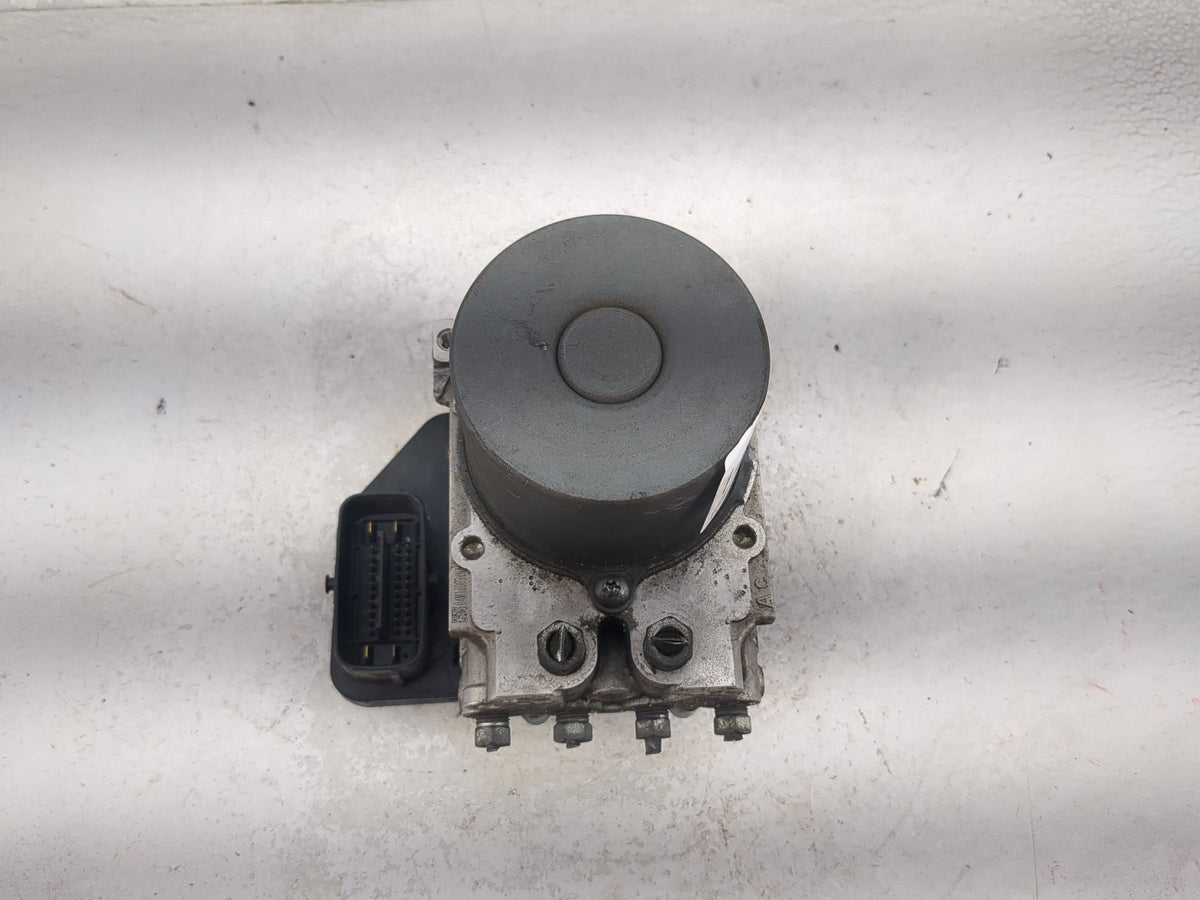 2011 Toyota Tacoma Anti-Lock Brake ABS Pump Module Actuator OEM P/N:44510-04011 133541-0, 116040-31390 Fits OEM Used Auto Pa