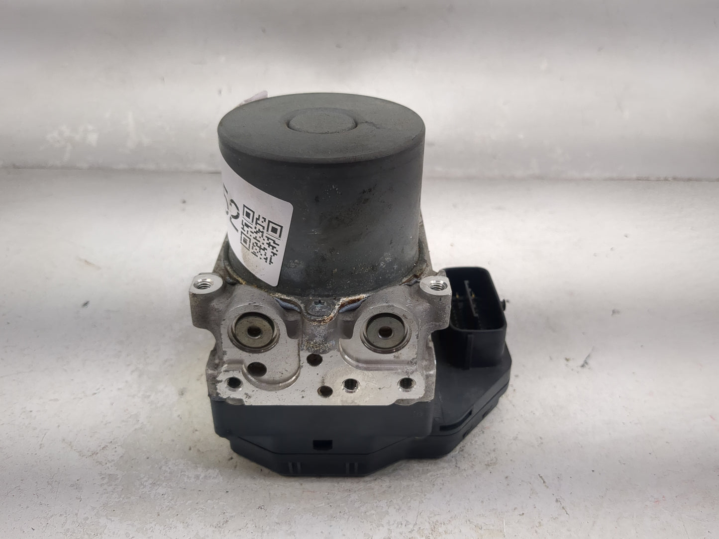 2011 Toyota Tacoma ABS Pump Control Module Replacement P/N:44510-04011 133541-0, 116040-31390 Fits OEM Used Auto Parts - Oem