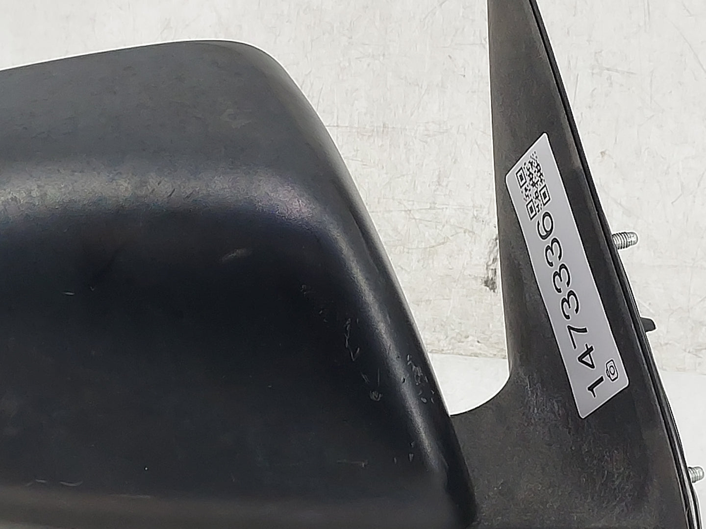 2005-2011 Toyota Tacoma Passenger Side View Mirror - Right Door Mirror OEM Used - Oemusedautoparts1.com