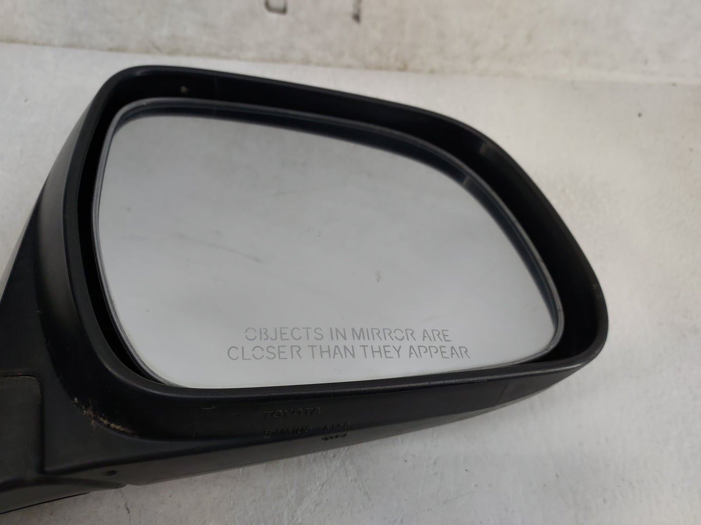 2005-2011 Toyota Tacoma Passenger Side View Mirror - Right Door Mirror OEM Used - Oemusedautoparts1.com