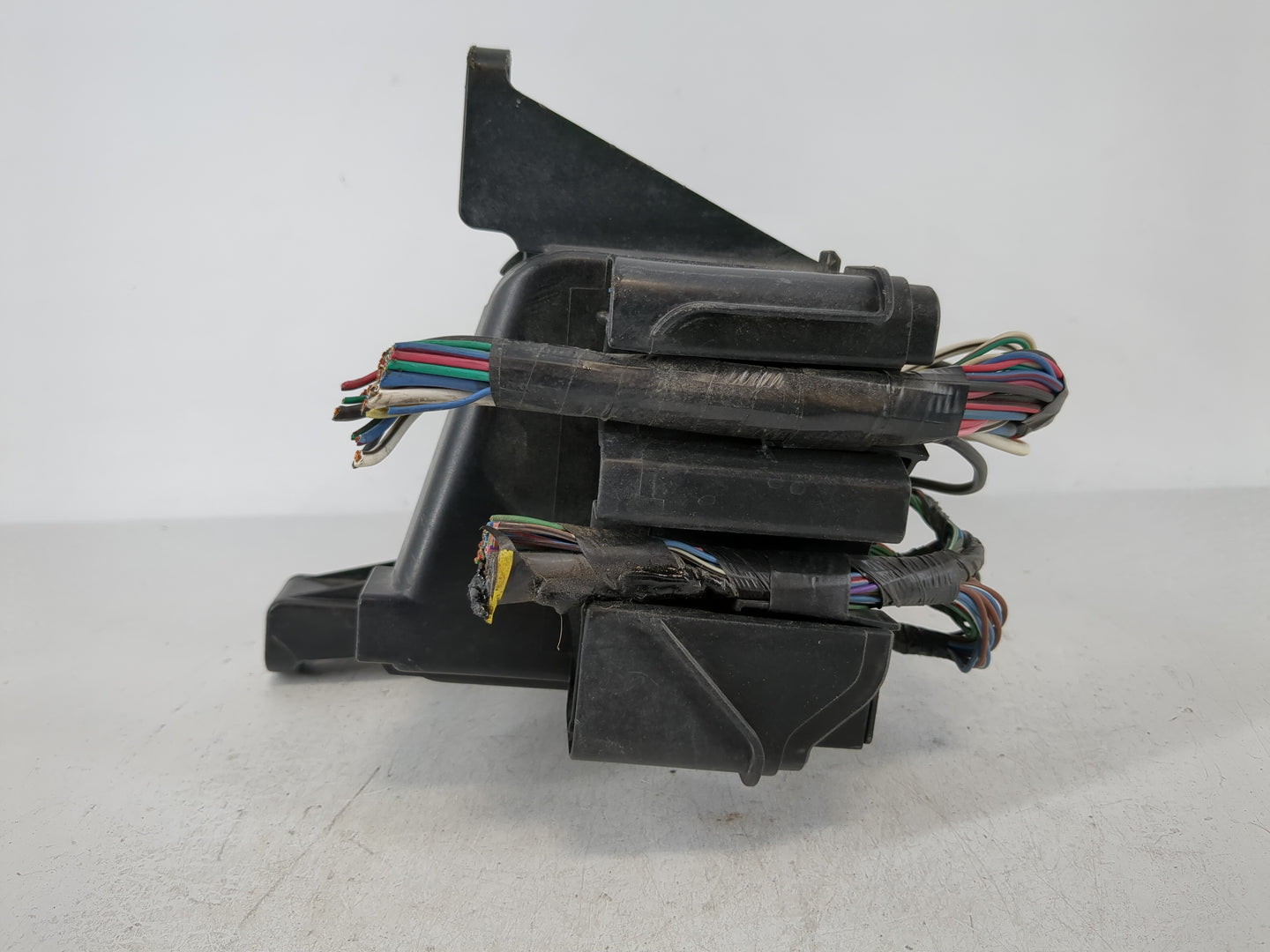 2011 Toyota Tundra Fusebox Fuse Box Panel Relay Module Fits OEM Used Auto Parts - Oemusedautoparts1.com