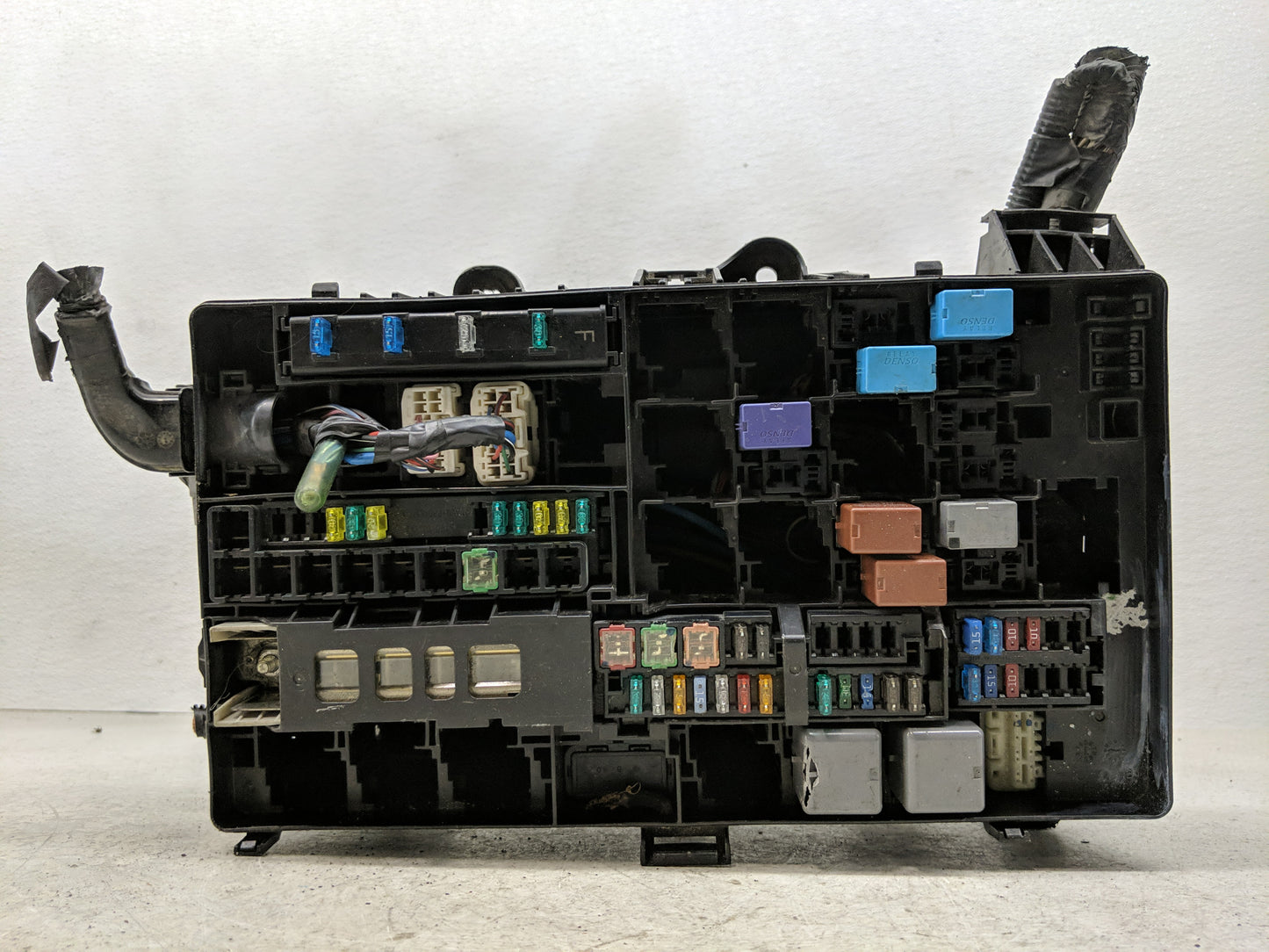 2011 Toyota Tundra Fusebox Fuse Box Panel Relay Module P/N:82661-0C251 Fits OEM Used Auto Parts - Oemusedautoparts1.com