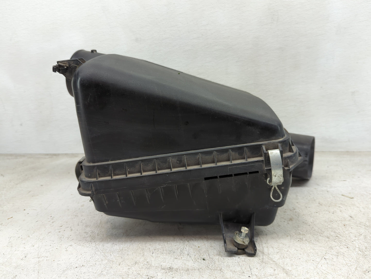2011-2014 Toyota Tundra Air Cleaner Intake-duct Hose Tube - Oemusedautoparts1.com