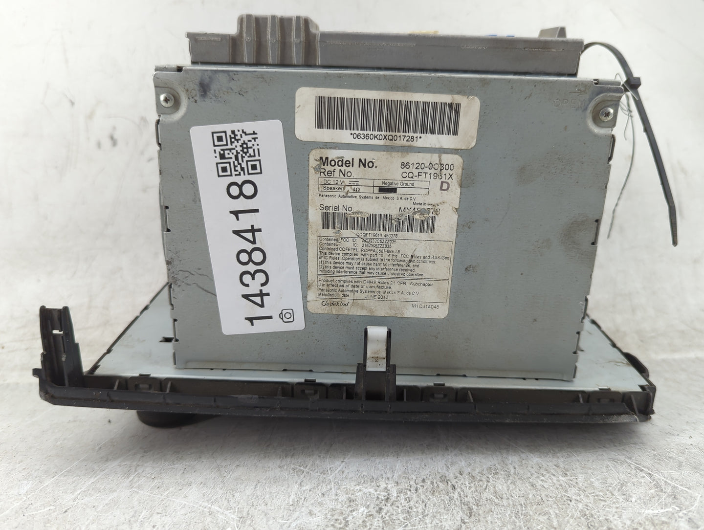 2007-2012 Toyota Tundra Radio AM FM Cd Player Receiver Replacement P/N:86120-0C300 CQ-FT1961X Fits OEM Used Auto Parts - Oem