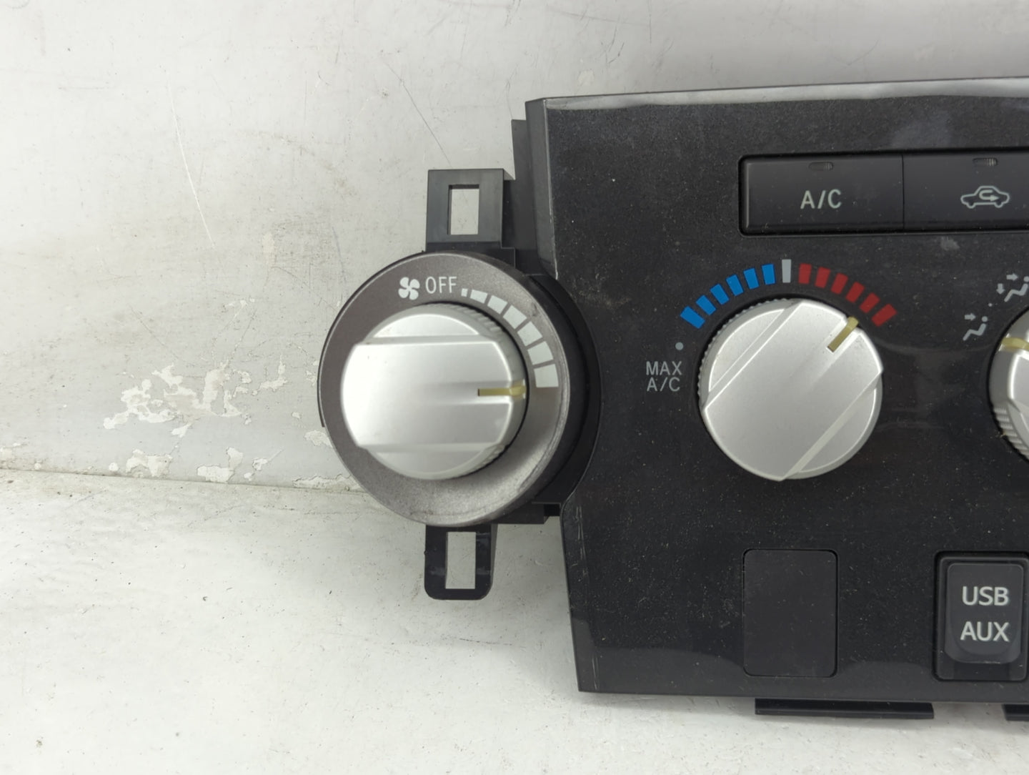 2010-2013 Toyota Tundra Climate Control Module Temperature AC/Heater Replacement P/N:84010-0CC80 MX237000-2843 Fits OEM Used