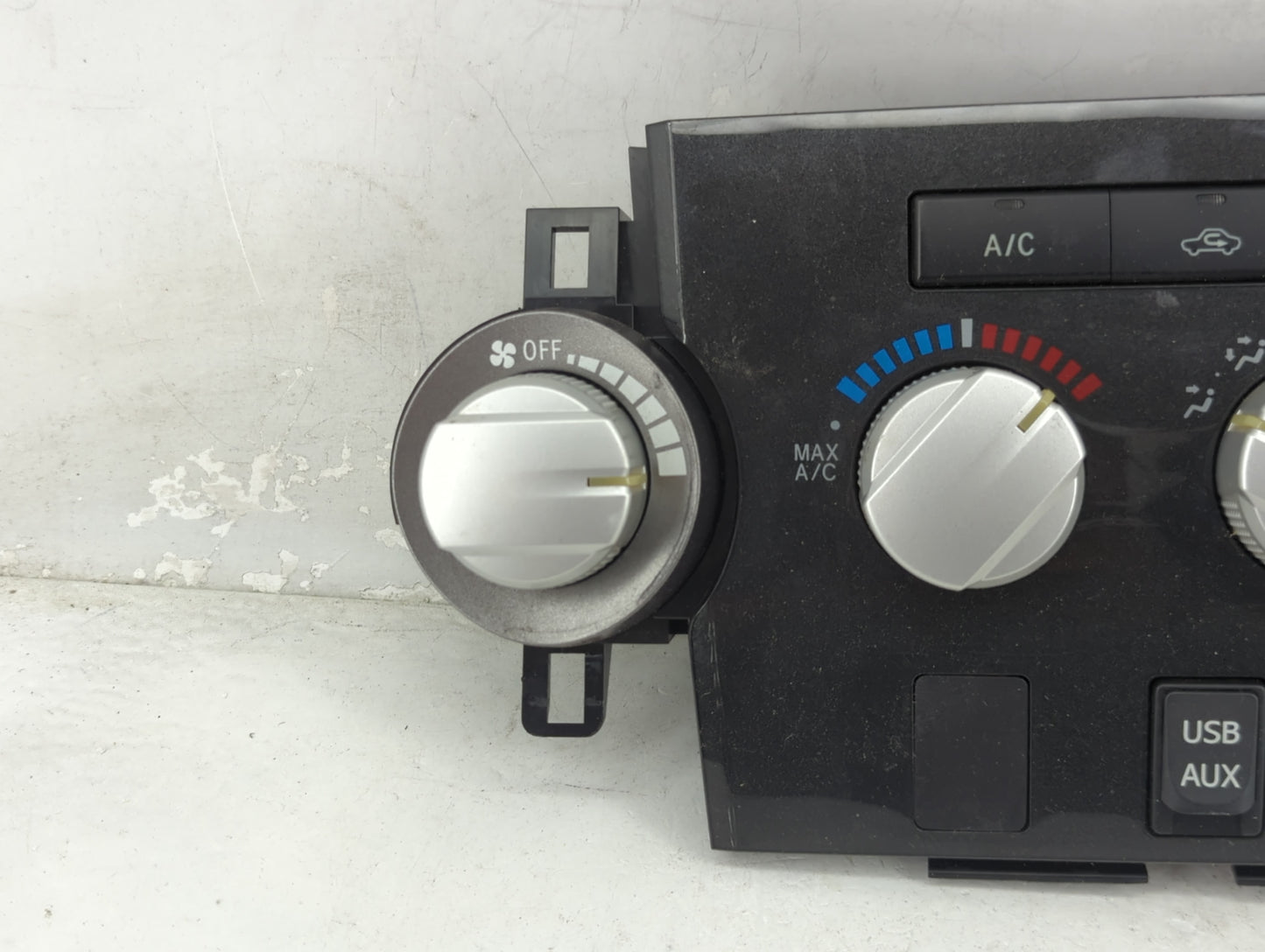 2010-2013 Toyota Tundra Climate Control Module Temperature AC/Heater Replacement P/N:84010-0CC80 MX237000-2843 Fits OEM Used