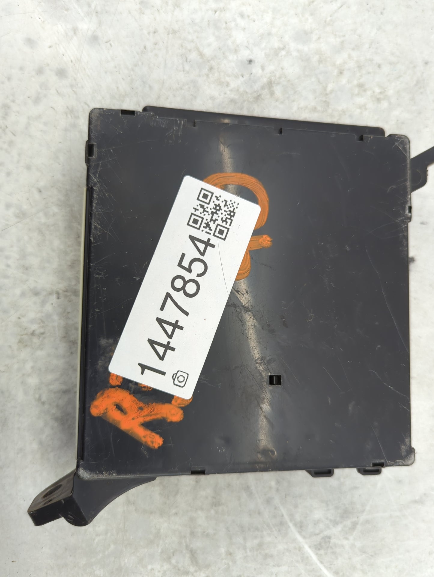 2007-2018 Toyota Tundra Body Control Module Bcm Inner Cabin Fuse Box - Oemusedautoparts1.com