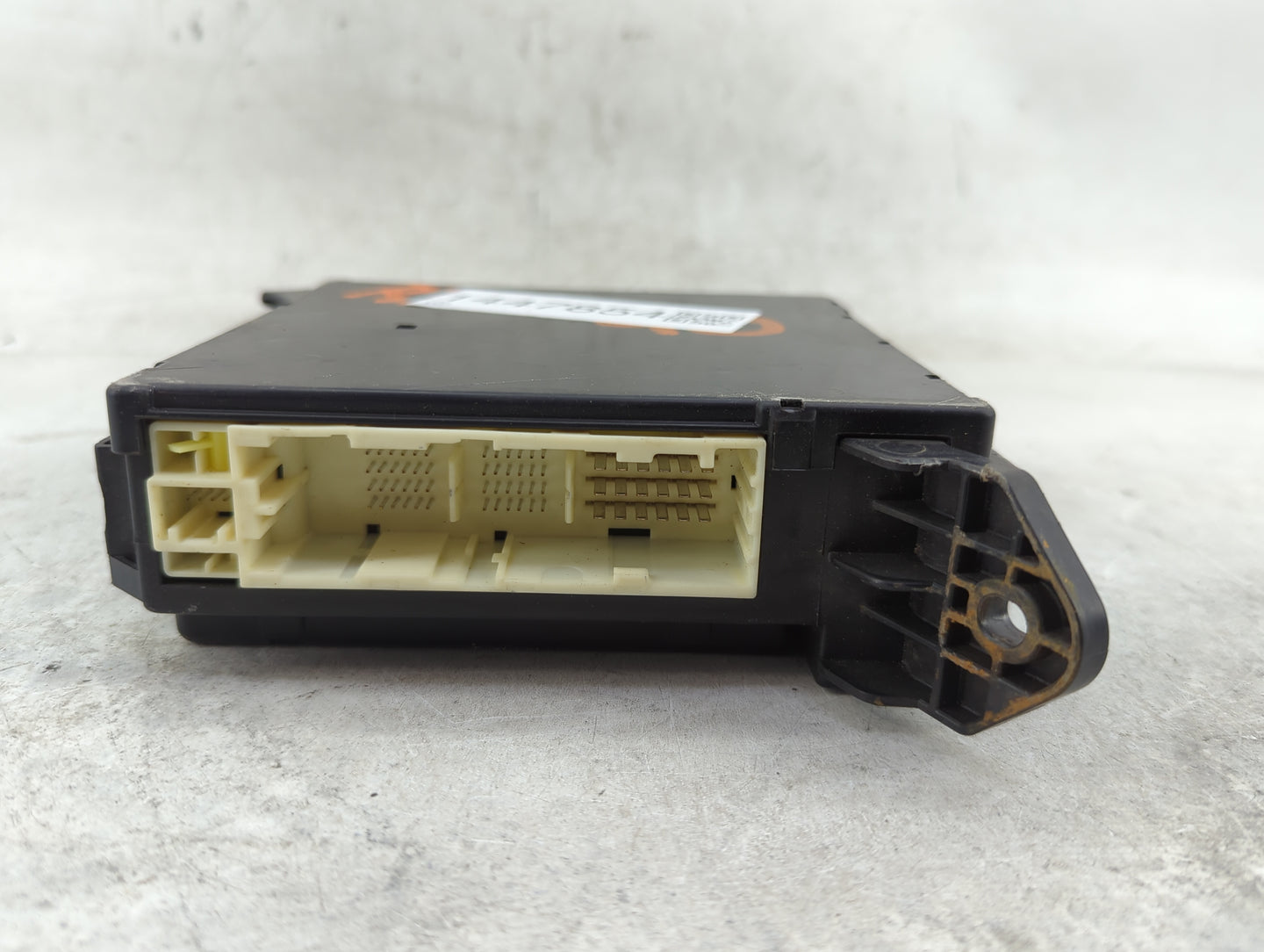 2007-2018 Toyota Tundra Body Control Module Bcm Inner Cabin Fuse Box - Oemusedautoparts1.com