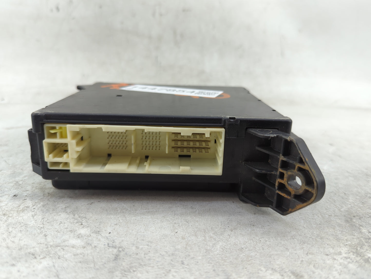 2007-2018 Toyota Tundra Body Control Module Bcm Inner Cabin Fuse Box - Oemusedautoparts1.com