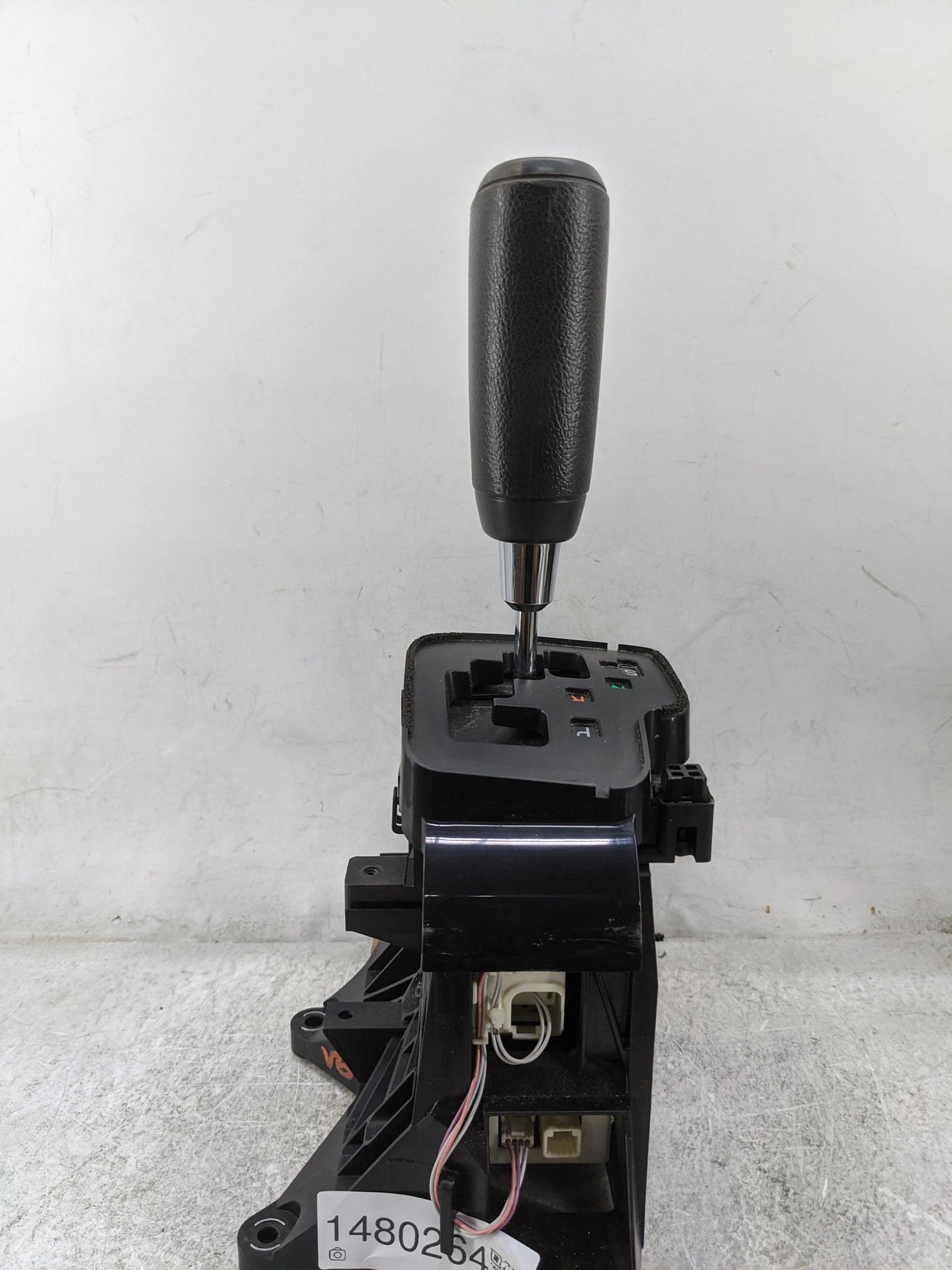 2011 Toyota Tundra Floor Console Assembly Shifter - Oemusedautoparts1.com