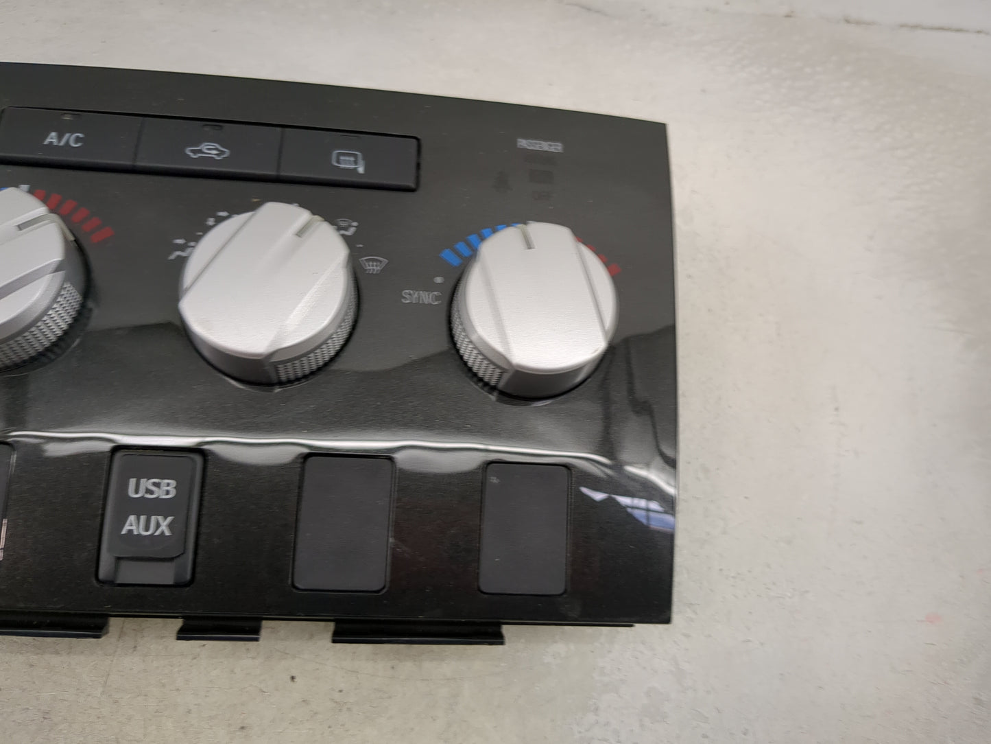 2010-2012 Toyota Tundra Climate Control Module Temperature AC/Heater Replacement P/N:84010-0CC80 MX237000-2843 Fits OEM Used